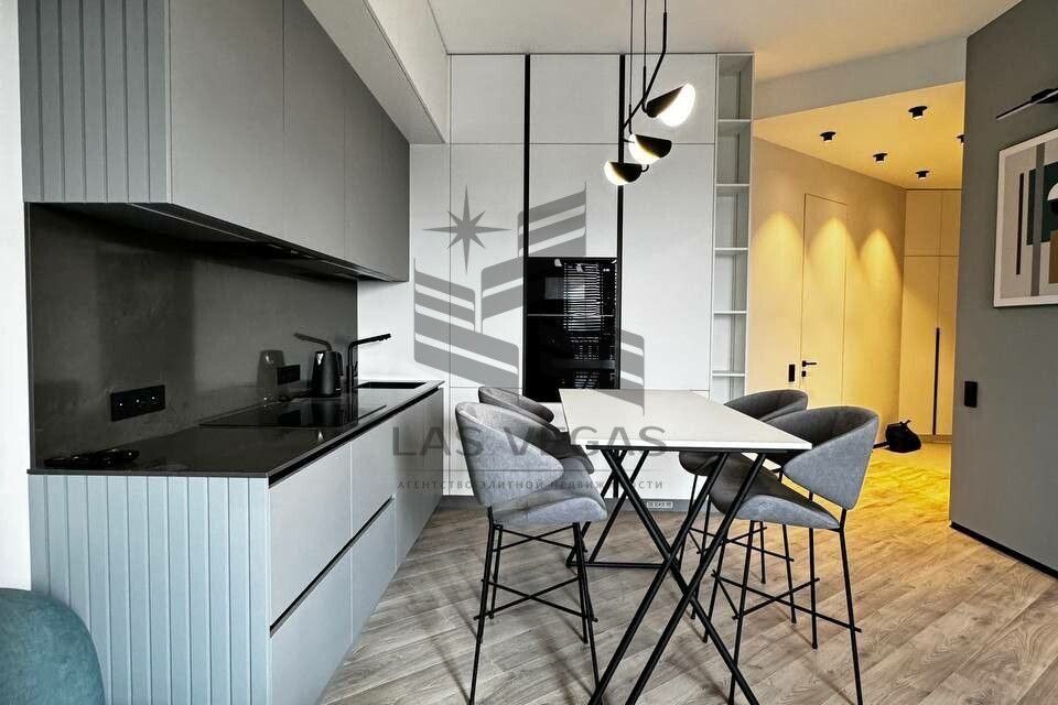 Сдаётся 2-комнатная квартира, 57 м²
