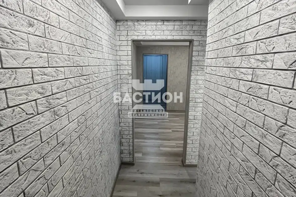 Продаётся 3-комнатная квартира, 49.4 м²