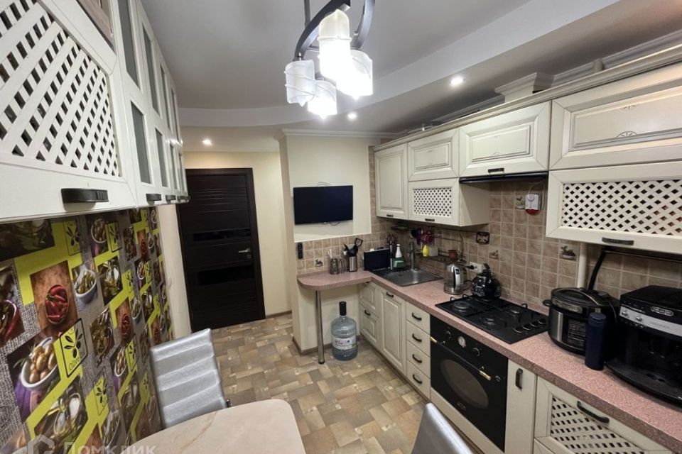 Продаётся 3-комнатная квартира, 65 м²