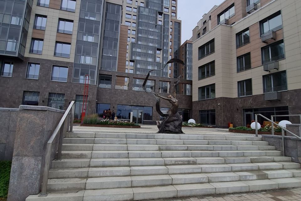 Продаётся 3-комнатная квартира, 106 м²