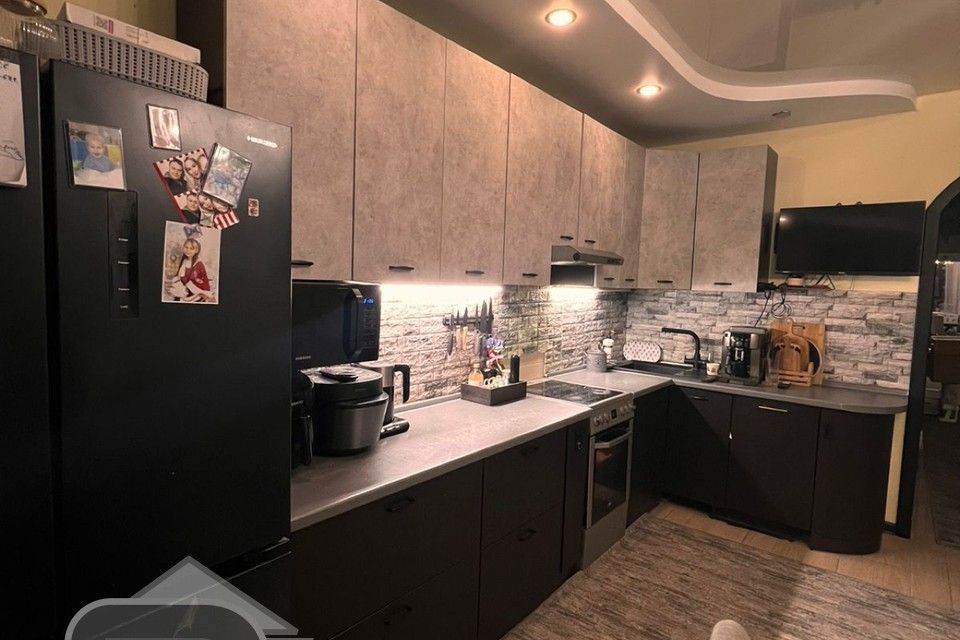 Продаётся 2-комнатная квартира, 60 м²
