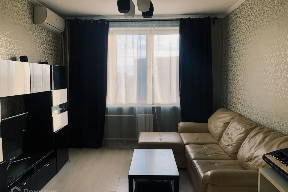 Продаётся 1-комнатная квартира, 37 м²