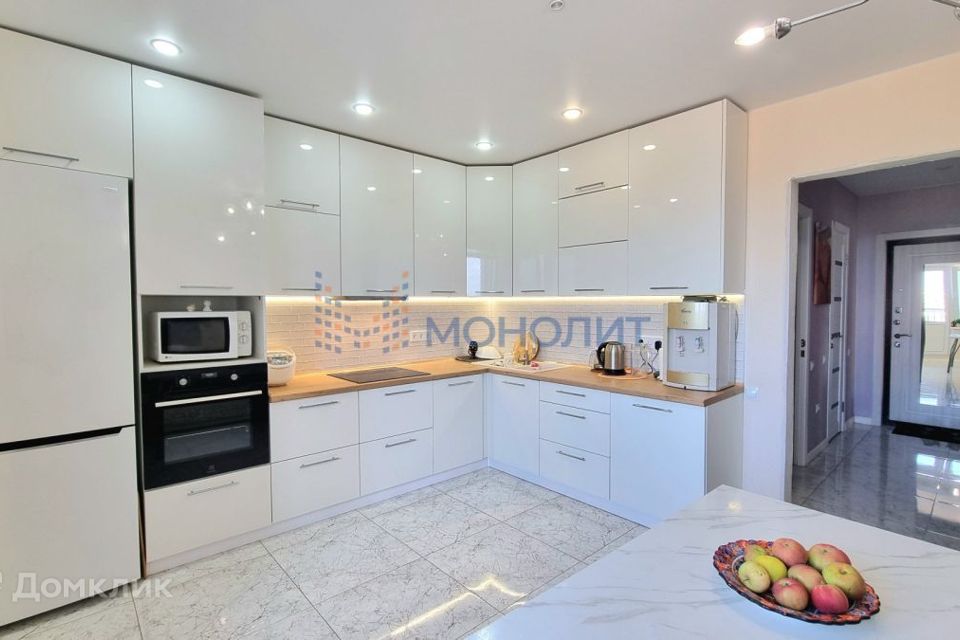 Продаётся 3-комнатная квартира, 92 м²