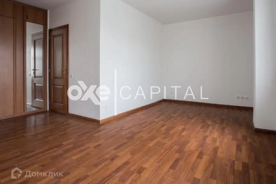 Продаётся 4-комнатная квартира, 130 м²