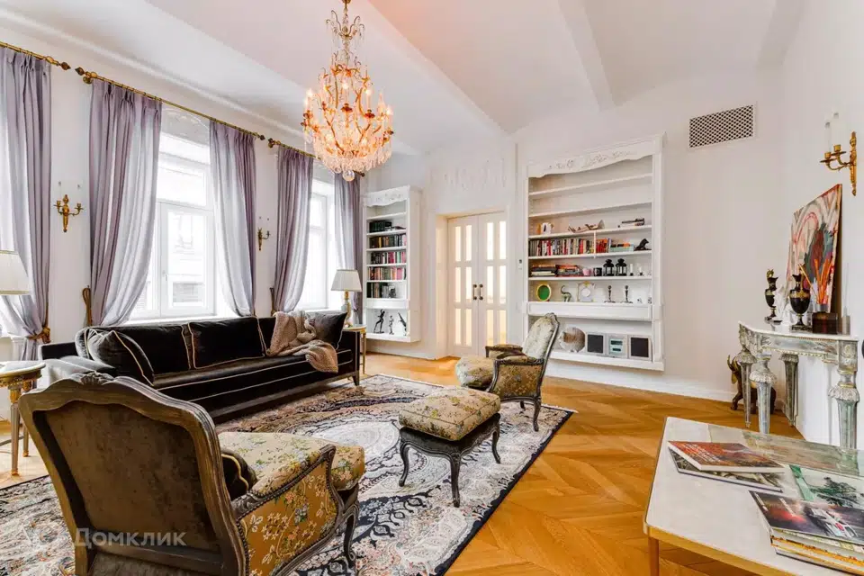 Продаётся 2-комнатная квартира, 105.8 м²