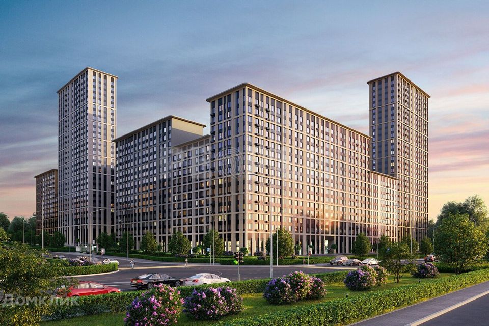 Продаётся 7-комнатная квартира, 300 м²