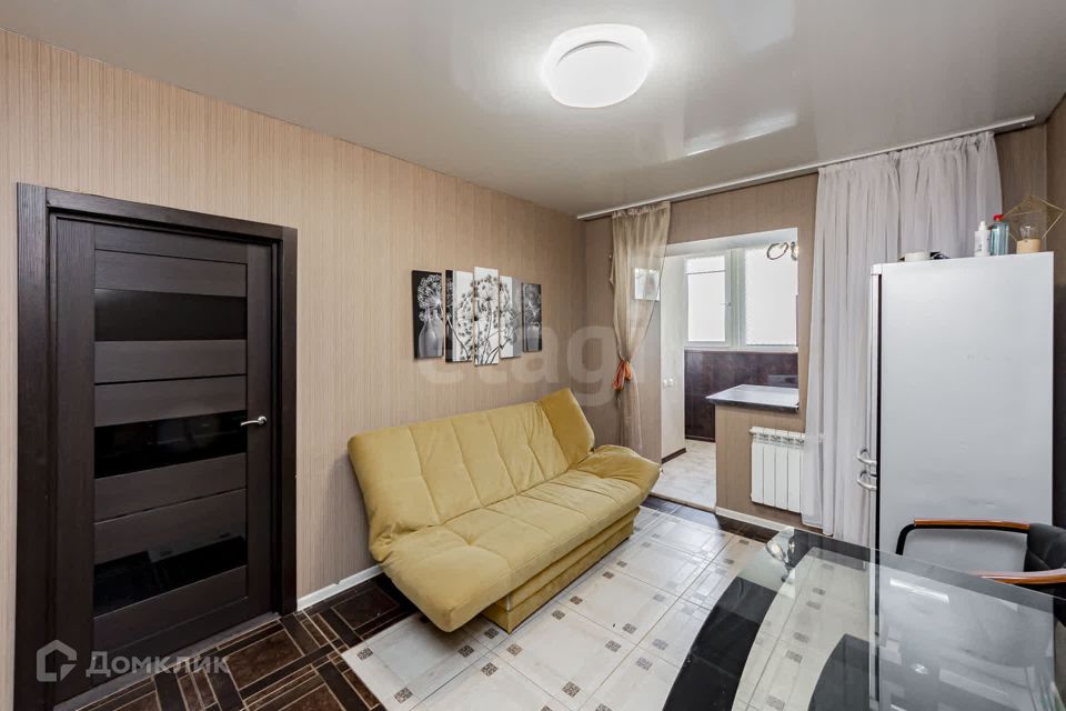 Продаётся 1-комнатная квартира, 41.8 м²