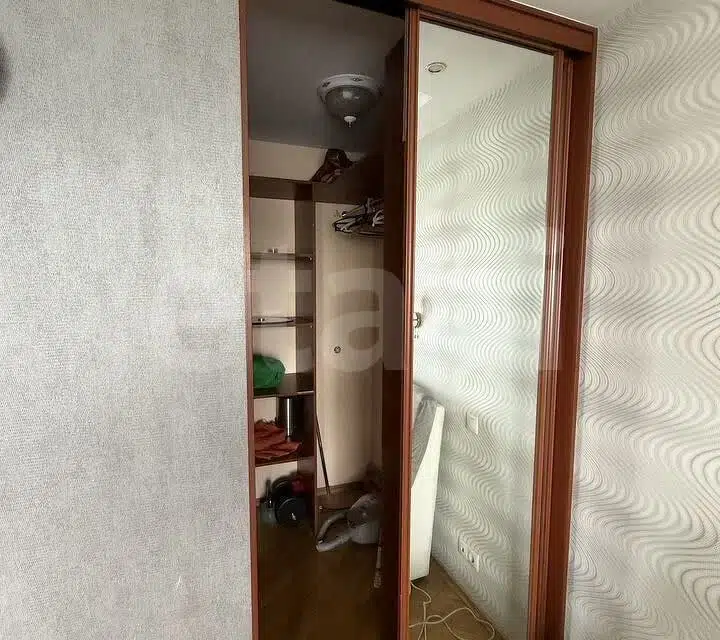 Продаётся 3-комнатная квартира, 58 м²