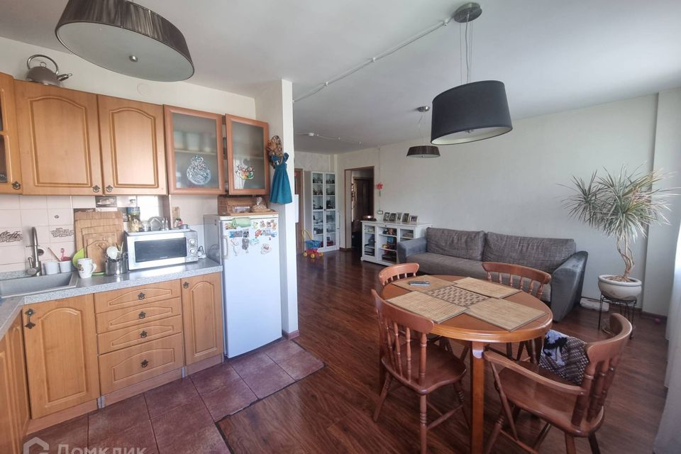 Продаётся 3-комнатная квартира, 70.1 м²