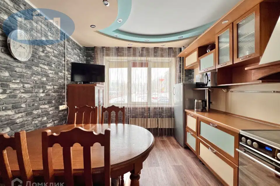 Продаётся 4-комнатная квартира, 78.9 м²