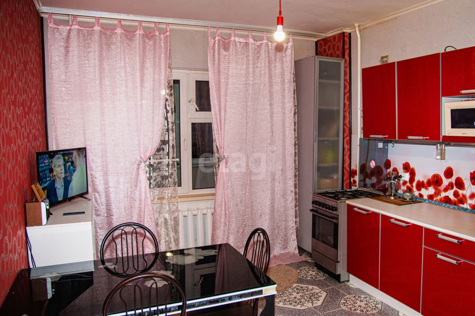 Продаётся 2-комнатная квартира, 65.9 м²