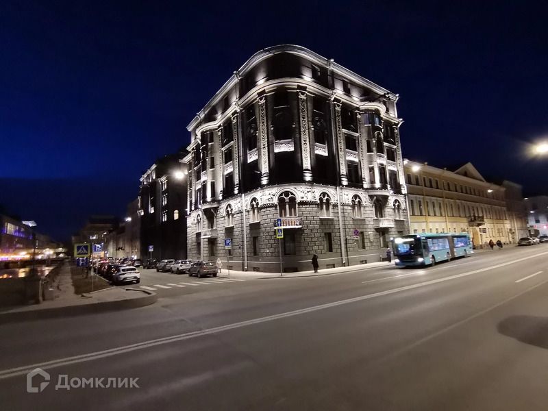 Продаётся 3-комнатная квартира, 111 м²