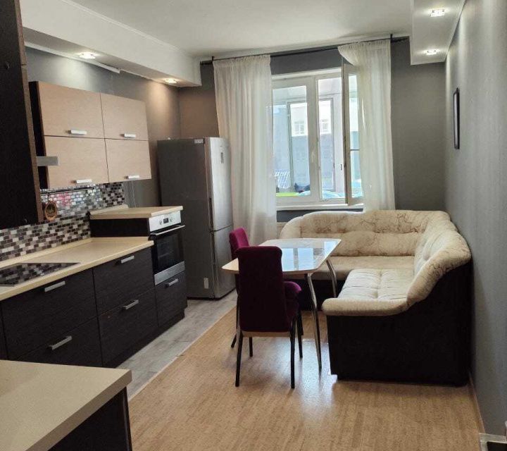 Продаётся 2-комнатная квартира, 71.2 м²
