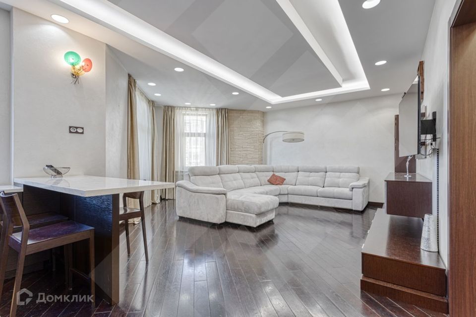 Сдаётся 2-комнатная квартира, 116 м²