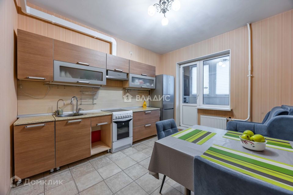 Продаётся 1-комнатная квартира, 41.9 м²