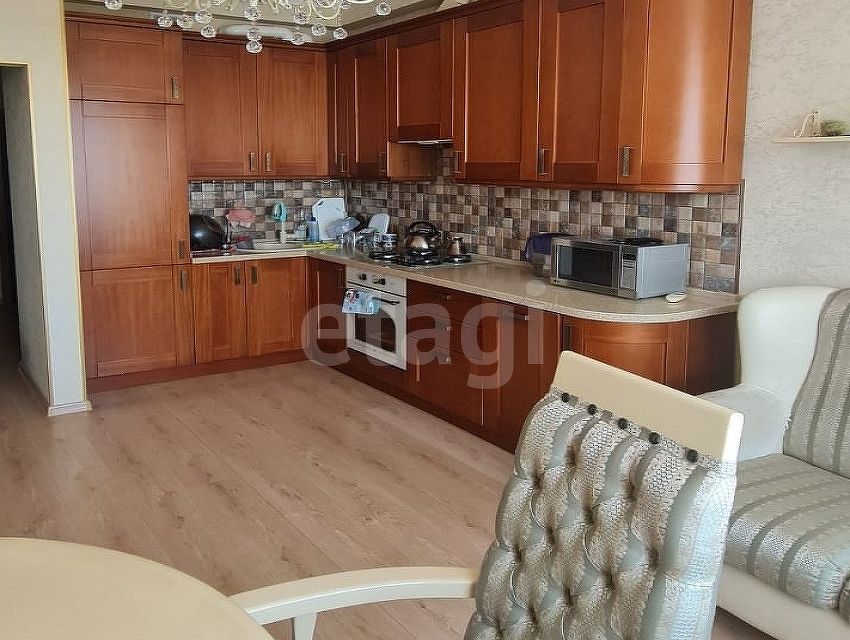 Продаётся 1-комнатная квартира, 48 м²