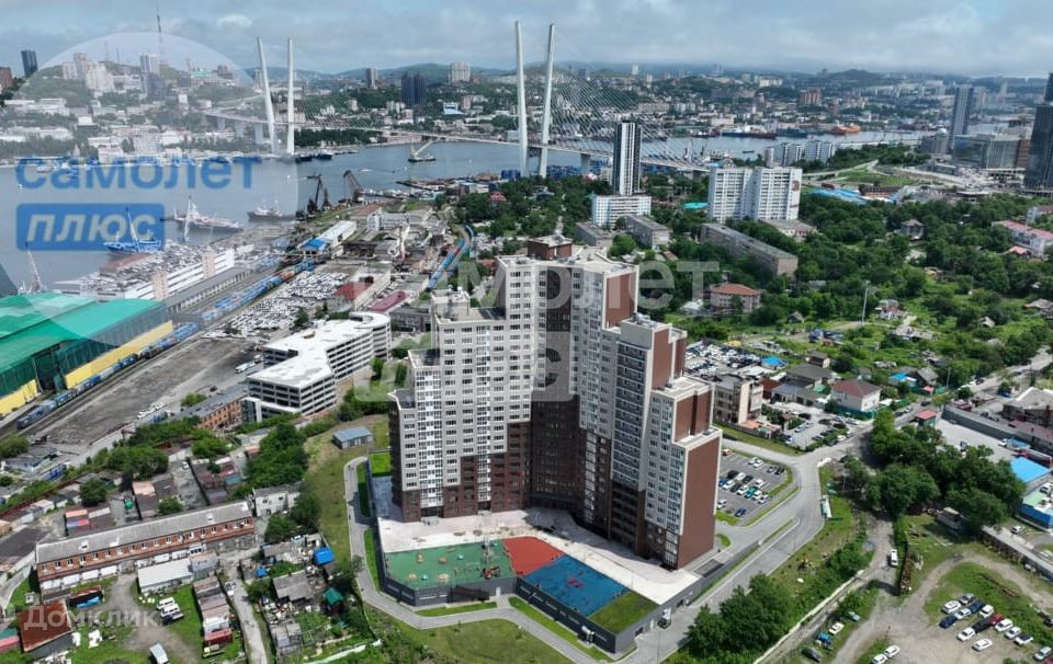 Продаётся 4-комнатная квартира, 151.8 м²