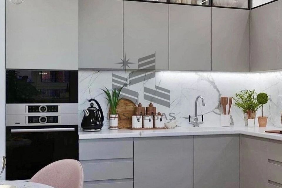 Сдаётся 2-комнатная квартира, 68 м²