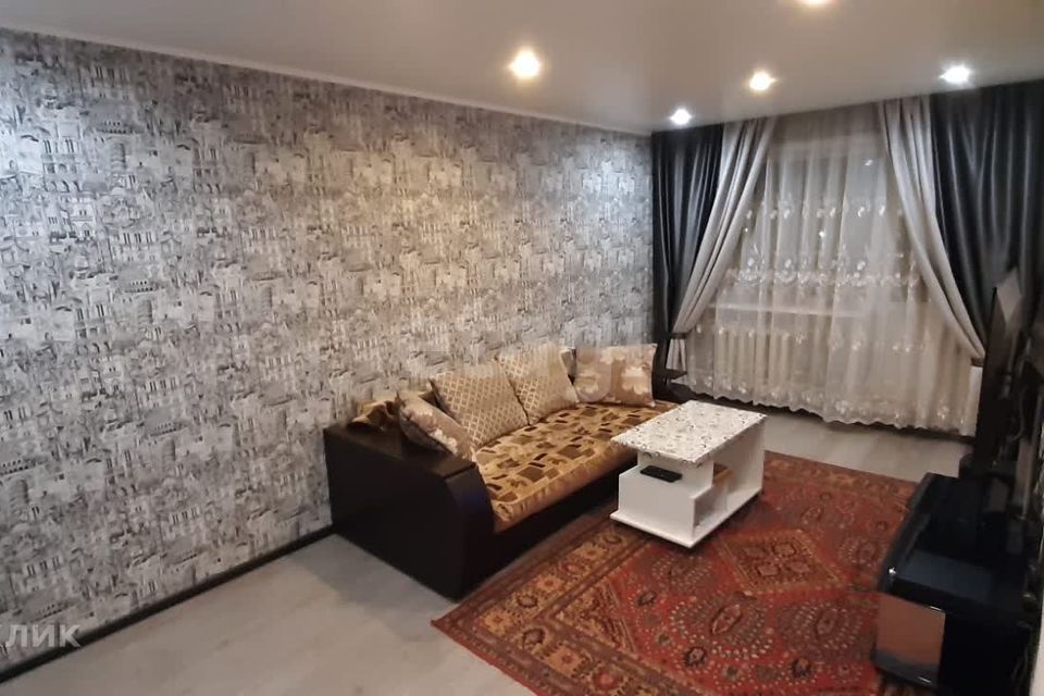 Продаётся 3-комнатная квартира, 58.4 м²