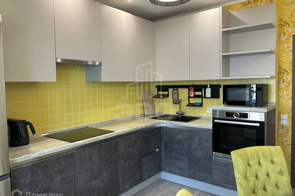 Сдаётся 3-комнатная квартира, 77 м²