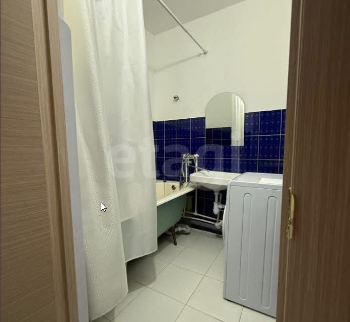 Продаётся 1-комнатная квартира, 37.6 м²
