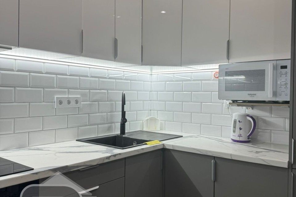 Продаётся 1-комнатная квартира, 35.3 м²