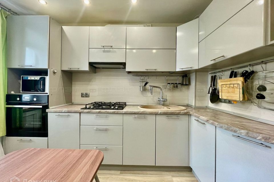 Продаётся 3-комнатная квартира, 65 м²