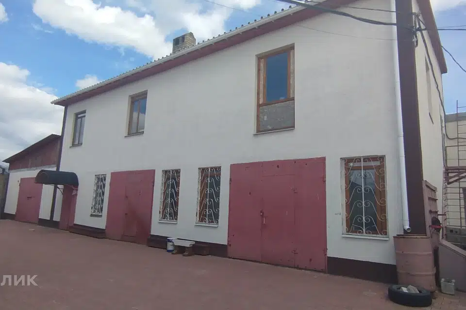 Сдаётся производственное помещение, 120 м²