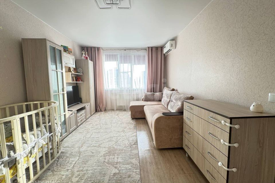 Продаётся 1-комнатная квартира, 38 м²