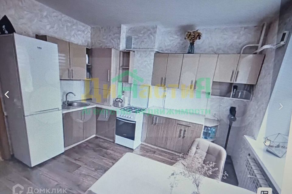 Продаётся 1-комнатная квартира, 42.1 м²