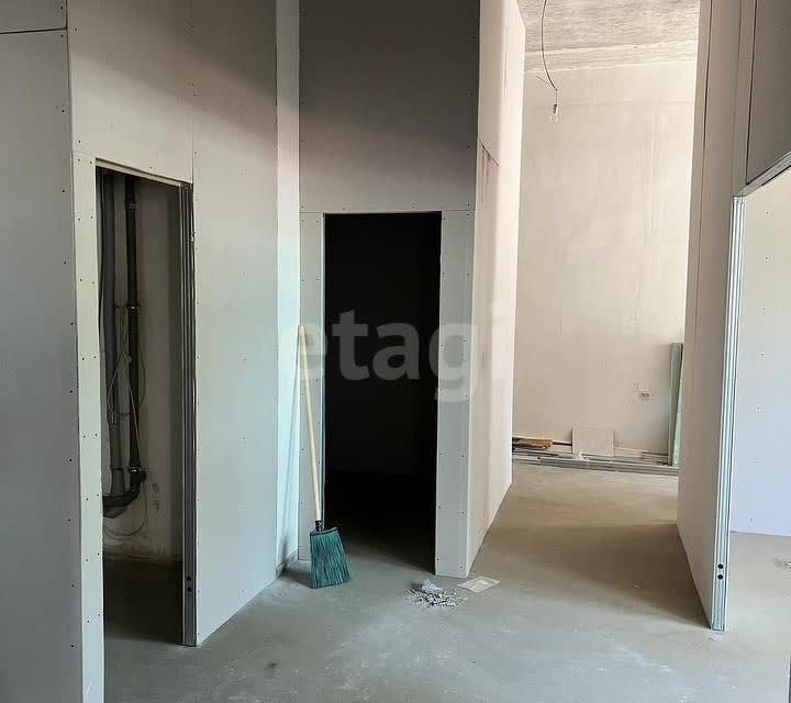 Продаётся 3-комнатная квартира, 103.9 м²