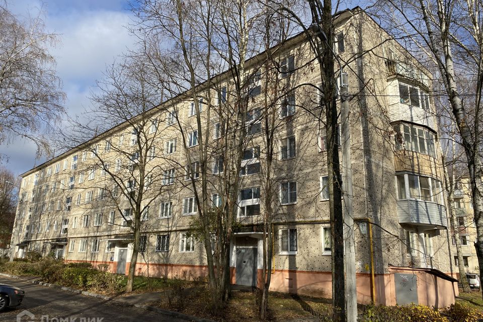 Продаётся 3-комнатная квартира, 50.9 м²