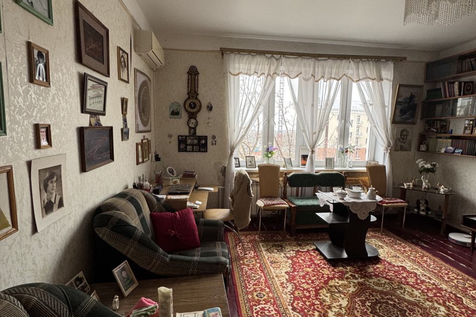 Продаётся 3-комнатная квартира, 63.9 м²