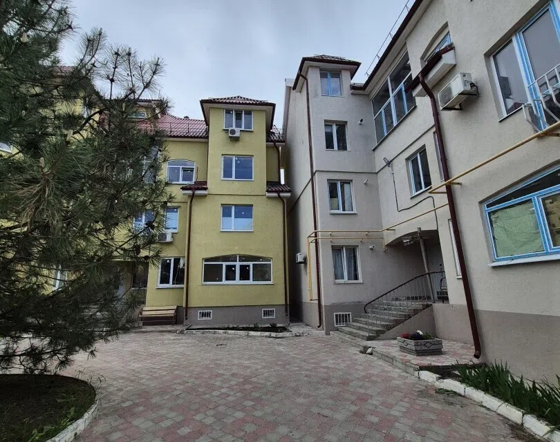 Продаётся 4-комнатная квартира, 115.7 м²