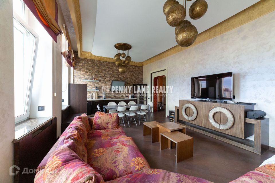 Сдаётся 4-комнатная квартира, 115 м²