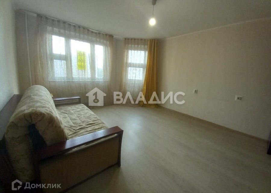 Продаётся 2-комнатная квартира, 60.2 м²