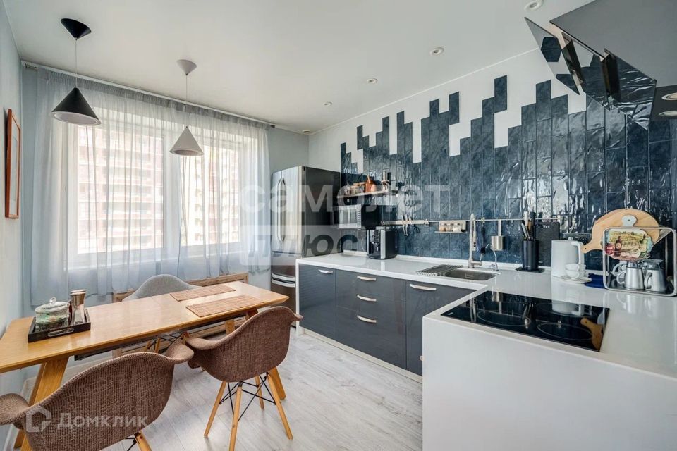 Продаётся 2-комнатная квартира, 58 м²