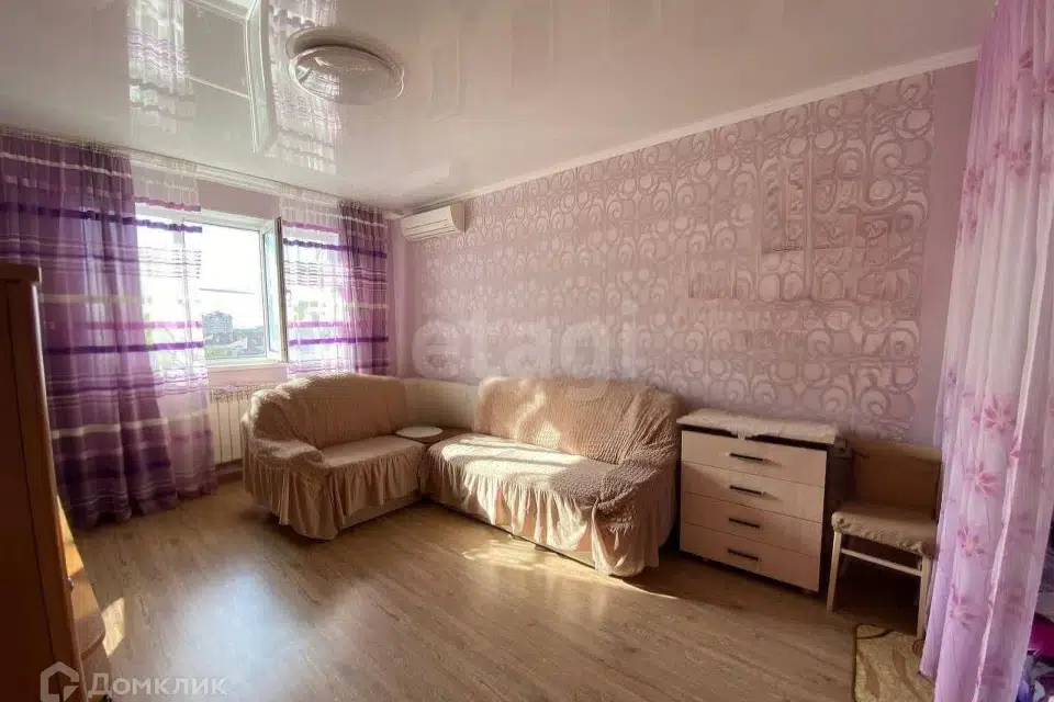 Продаётся 1-комнатная квартира, 50 м²