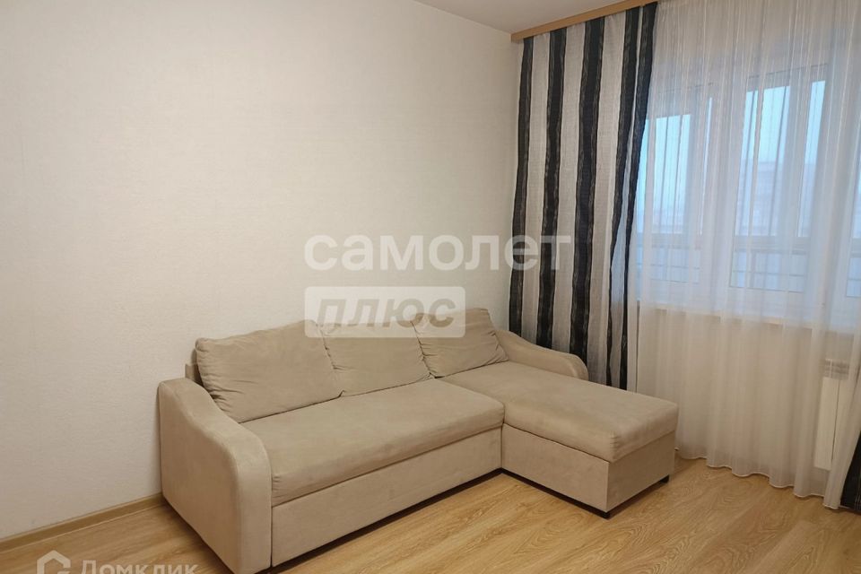 Сдаётся 2-комнатная квартира, 62 м²