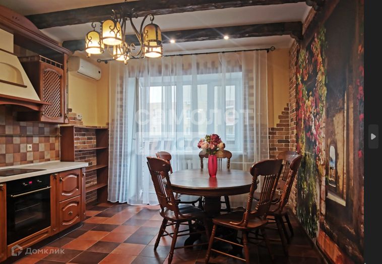 Продаётся 3-комнатная квартира, 115.8 м²