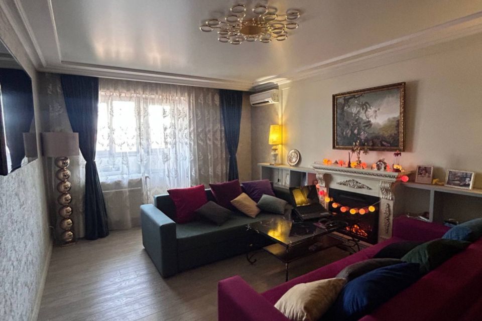 Продаётся 2-комнатная квартира, 69.4 м²