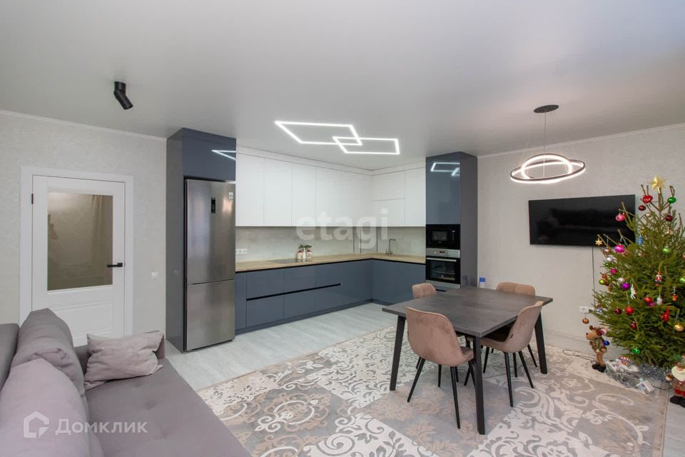 Продаётся 3-комнатная квартира, 93.3 м²