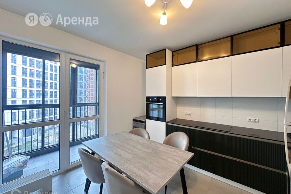 Сдаётся 2-комнатная квартира, 70 м²