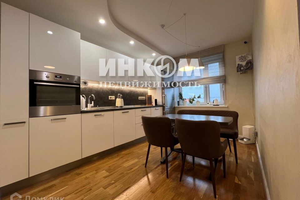 Продаётся 3-комнатная квартира, 72.7 м²