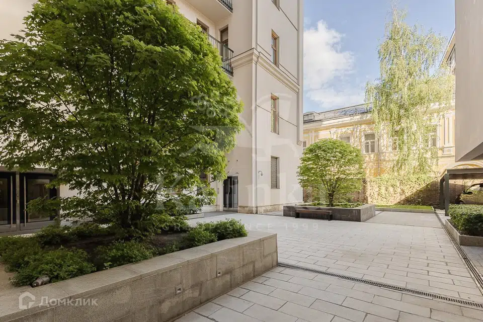 Продаётся 6-комнатная квартира, 280.3 м²
