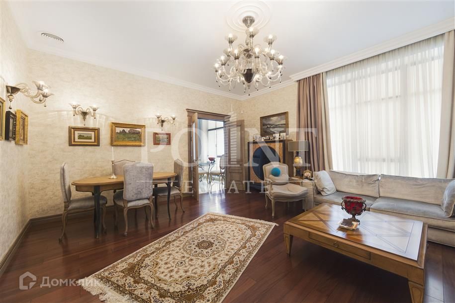 Продаётся 3-комнатная квартира, 130 м²