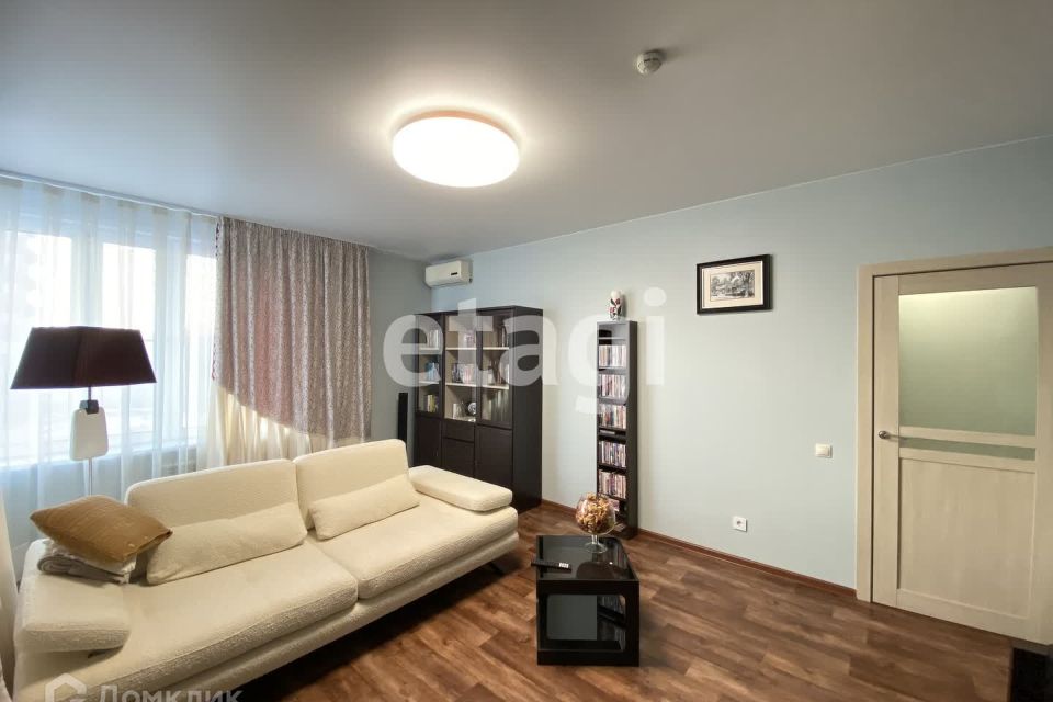 Сдаётся 2-комнатная квартира, 66.2 м²