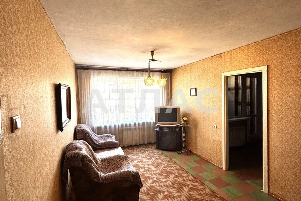 Продаётся 2-комнатная квартира, 55.6 м²