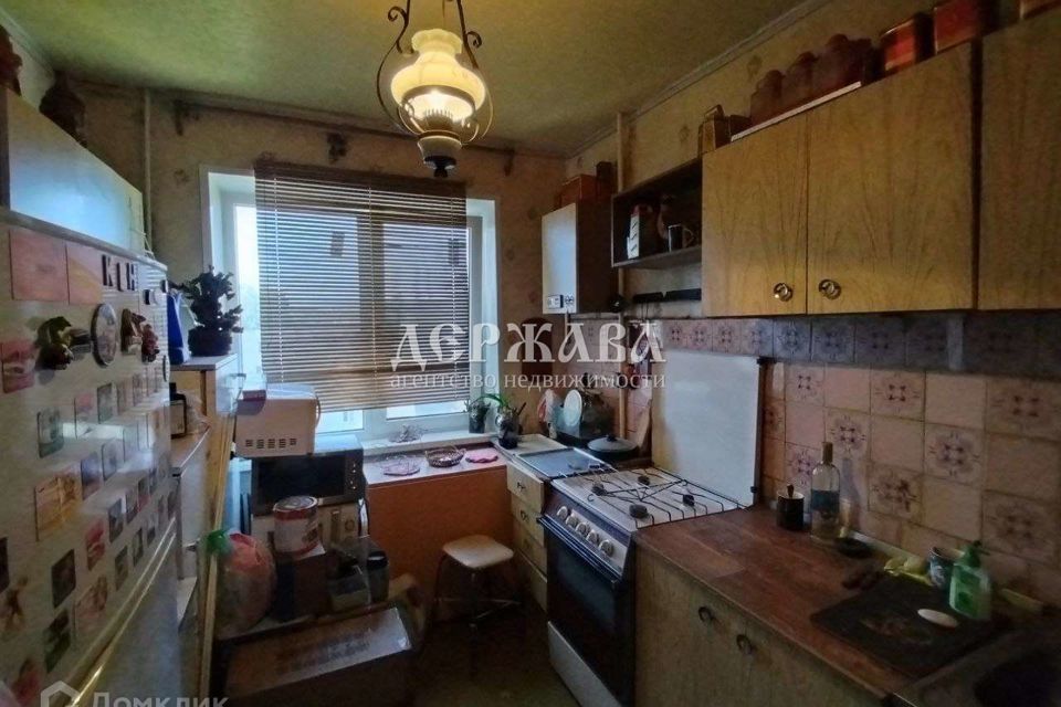 Продаётся 3-комнатная квартира, 61.6 м²