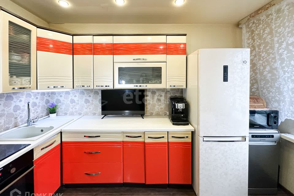 Продаётся 2-комнатная квартира, 66.9 м²